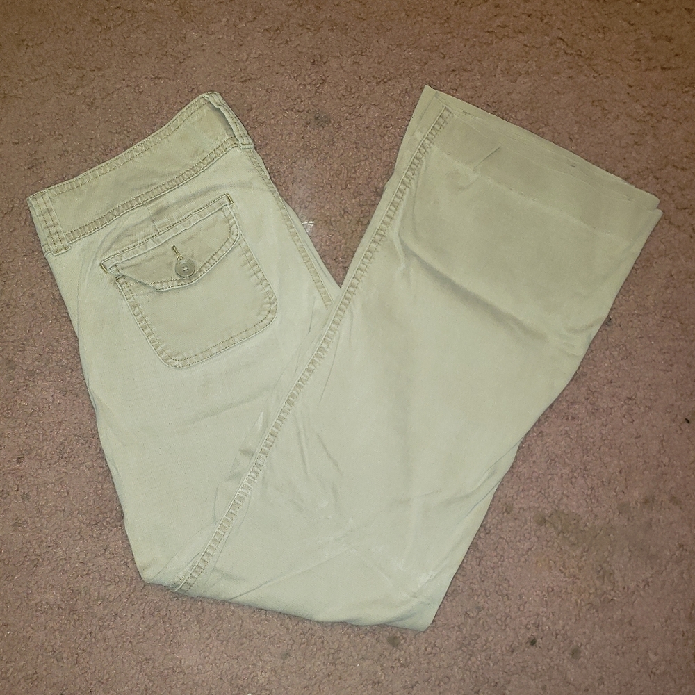 Hollister Khakis (7R)